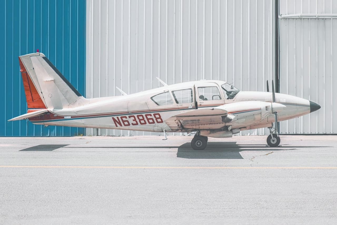 A twin-engine Piper on the ramp, representative of the multi-engine Piper Seneca II